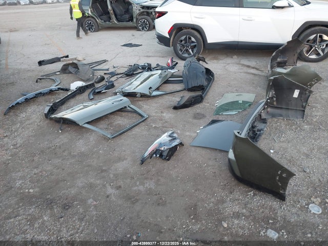 2025 Subaru Forester Premium მანქანა იყიდება აუქციონზე, vin: JF2SLDDC2SH516183, აუქციონის ნომერი: 43999377