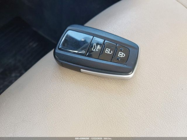 2020 TOYOTA PRIUS JTDKARFU8L3126016 Photo 10