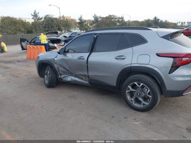 KL77LHEP5SC020303 Chevrolet Trax Fwd Lt