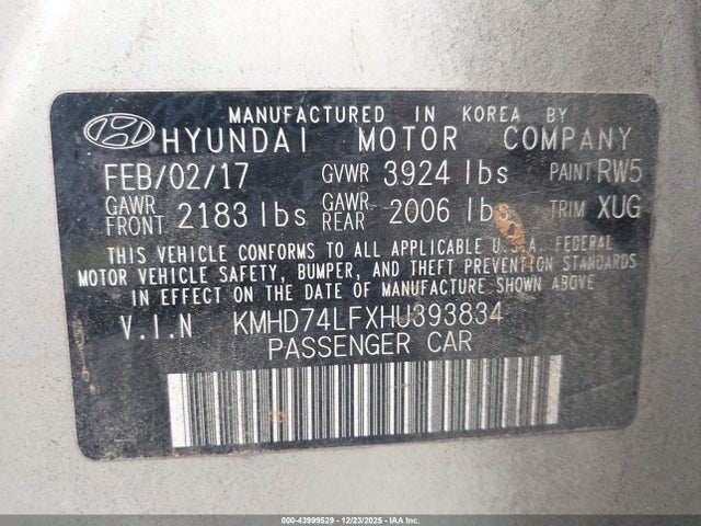 KMHD74LFXHU393834 Hyundai ELANTRA SE