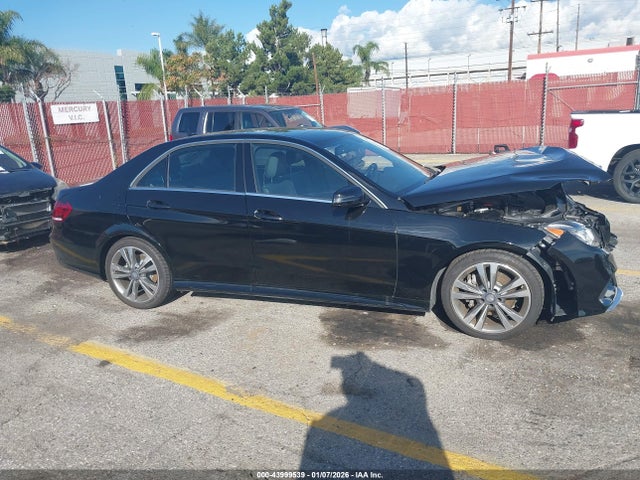 Mercedes-Benz E 350 2016 WDDHF5KB2GB178977 Image 13