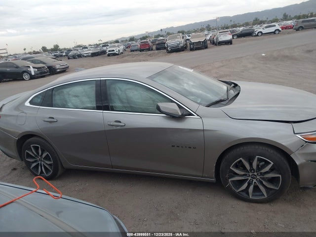 1G1ZG5ST5SF107920 Chevrolet Malibu Fwd Rs