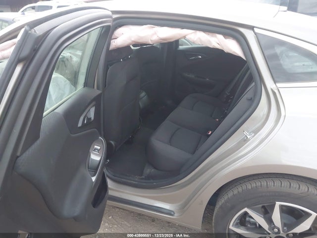 1G1ZG5ST5SF107920 Chevrolet Malibu Fwd Rs