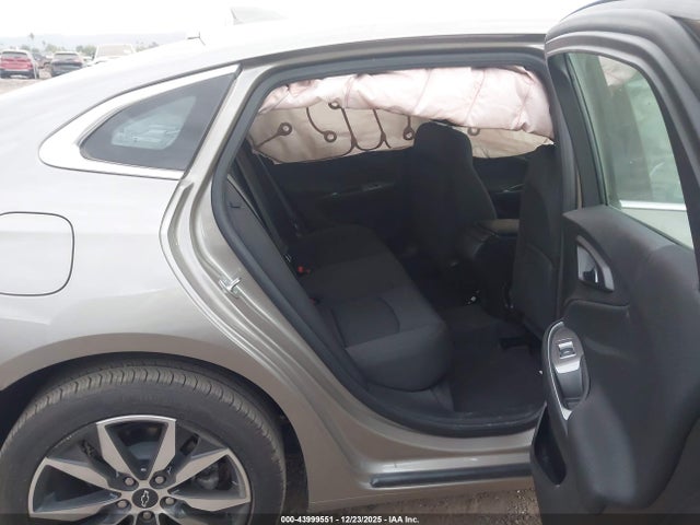 1G1ZG5ST5SF107920 Chevrolet Malibu Fwd Rs