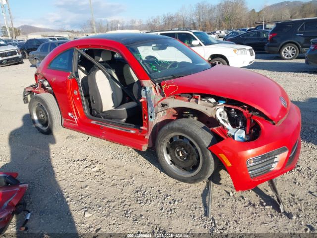 2018 VOLKSWAGEN BEETLE 3VWFD7AT4JM705489