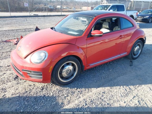 2018 VOLKSWAGEN BEETLE 3VWFD7AT4JM705489 Photo 1