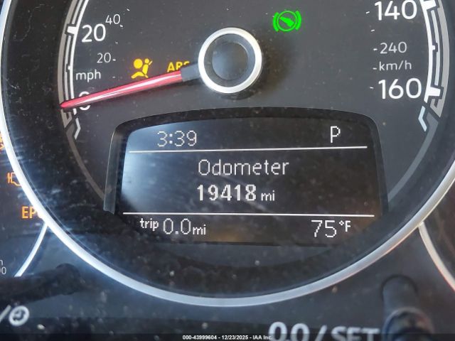 2018 VOLKSWAGEN BEETLE 3VWFD7AT4JM705489 Photo 6