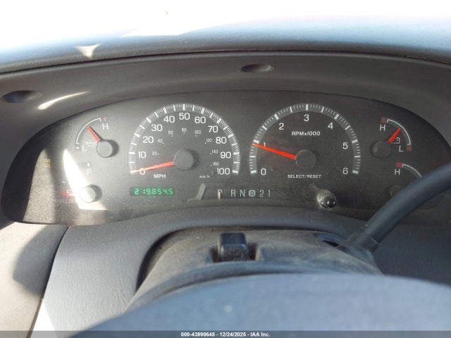 2000 Ford F-150 Lariat/work Series/xl/xlt მანქანა იყიდება აუქციონზე, vin: 1FTRX18L0YNB25392, აუქციონის ნომერი: 43999648