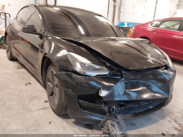 2021 TESLA MODEL 3 5YJ3E1EB7MF012832 Photo 0