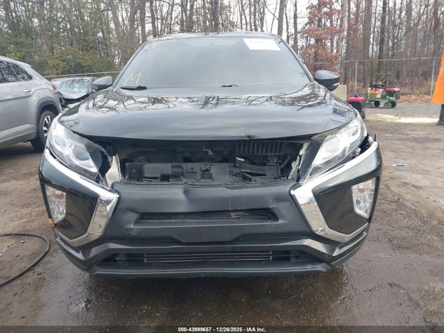 Продаж на аукціоні авто 2018 Mitsubishi Eclipse Cross Le, vin: JA4AT4AA5JZ070627, номер лоту: 43999657