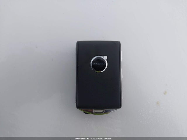 2022 VOLVO XC40 RECHARGE PURE ELECTRIC YV4ED3UB9N2775946 Photo 10