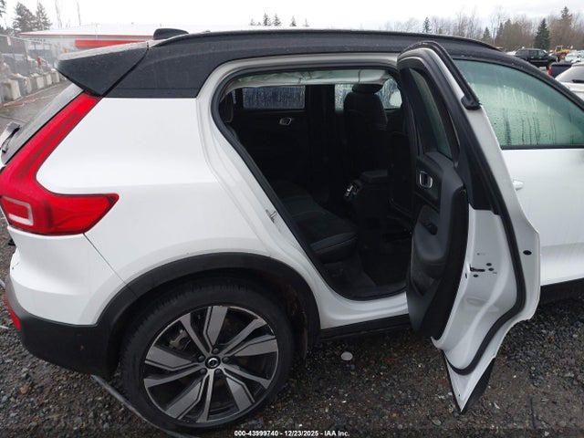 2022 VOLVO XC40 RECHARGE PURE ELECTRIC YV4ED3UB9N2775946 Photo 7
