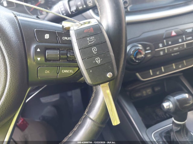 5XYPG4A32JG339316 KIA Sorento 2.4l Lx