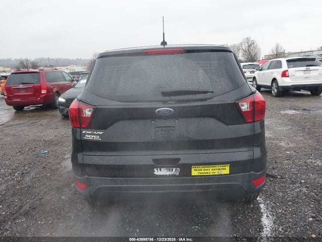 1FMCU0F7XKUC18590 Ford ESCAPE S