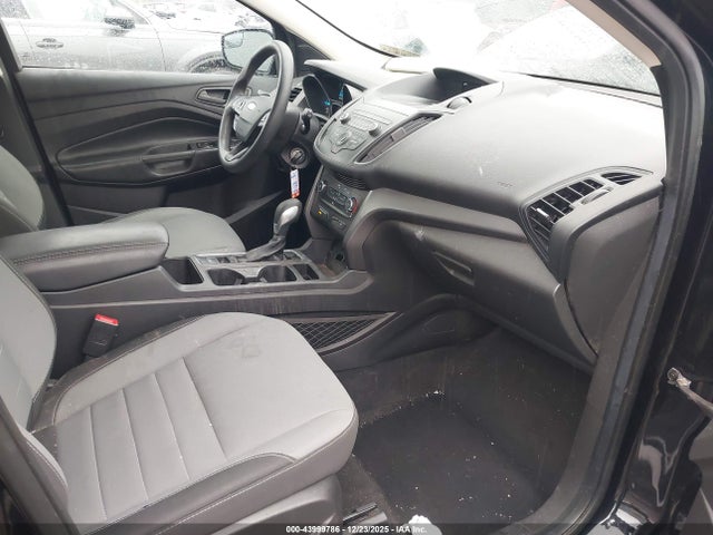 1FMCU0F7XKUC18590 Ford ESCAPE S