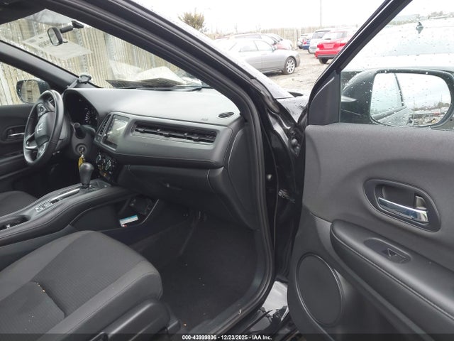 2021 HONDA HR-V 3CZRU6H1XMM746500 Photo 4