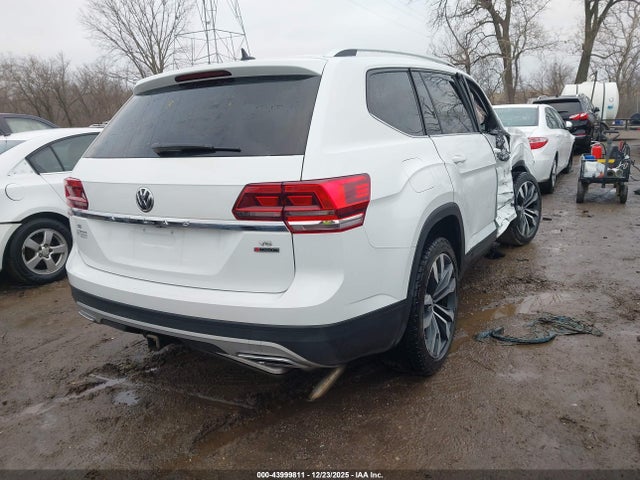 2019 VOLKSWAGEN ATLAS 1V2LR2CA8KC578009 Photo 3