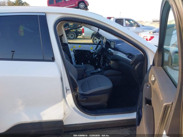 2022 FORD ESCAPE 1FMCU0G60NUB83844 Photo 4