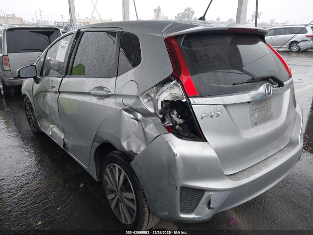 2016 HONDA FIT JHMGK5H74GS009353 Photo 2
