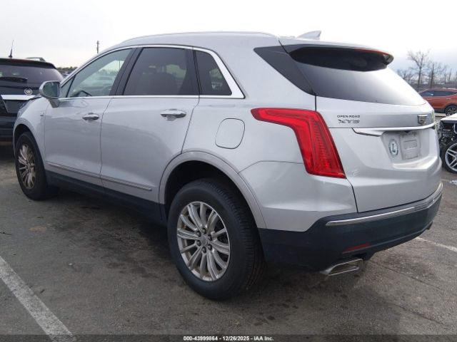 2019 CADILLAC XT5 1GYKNARS2KZ206451 Photo 2
