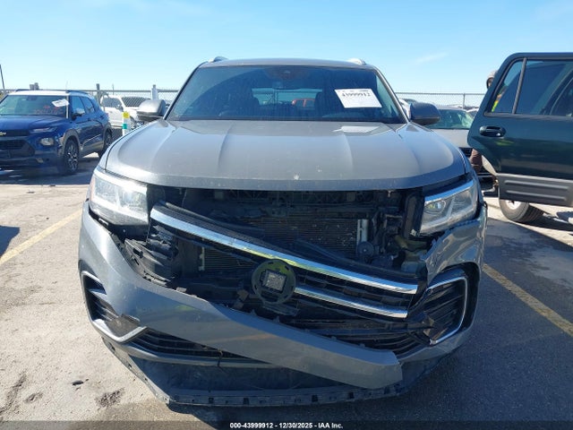 Продажа на аукционе авто 2021 Volkswagen Atlas Cross Sport 3.6l V6 Sel R-line, vin: 1V2CE2CA5MC229808, номер лота: 43999912