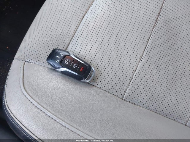 2016 FORD MUSTANG 1FA6P8CF5G5274141 Photo 10