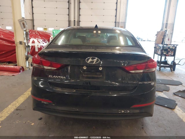 Hyundai ELANTRA SE 2017 5NPD84LF4HH158082 Image 16