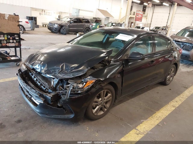 Hyundai ELANTRA SE 2017 5NPD84LF4HH158082 Image 2