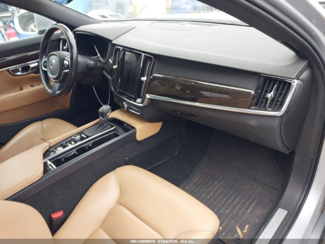 2018 VOLVO S90 LVY982MK0JP028664 Photo 4