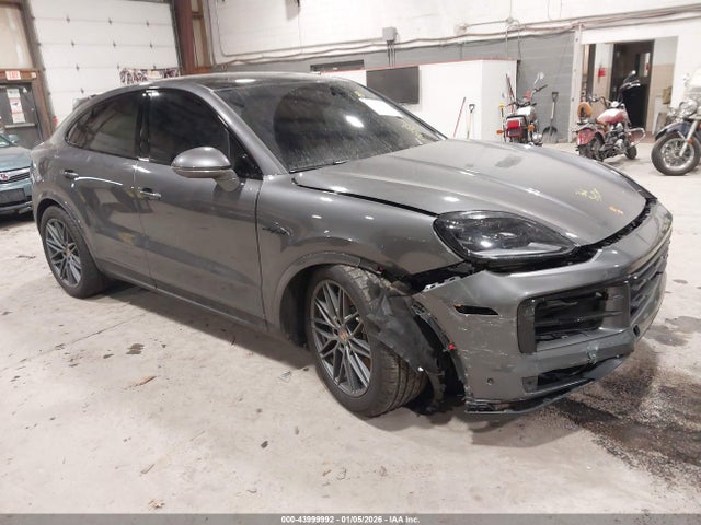 2025 PORSCHE CAYENNE E-HYBRID COUPE WP1BE2AY3SDA37564
