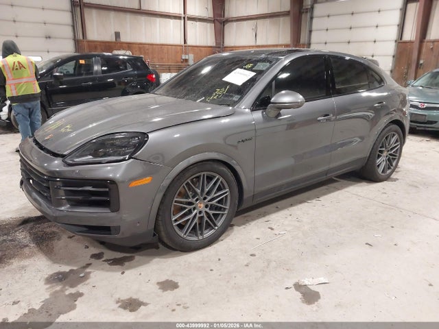 2025 PORSCHE CAYENNE E-HYBRID COUPE WP1BE2AY3SDA37564 Photo 1