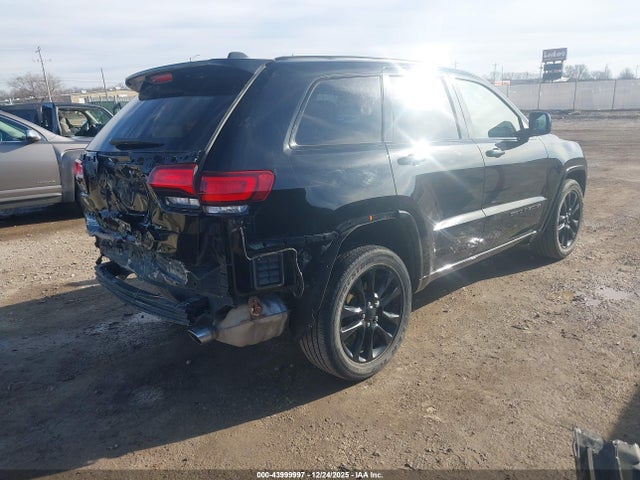 1C4RJFAG8MC567208 Jeep Grand Cherokee Laredo X 4x4