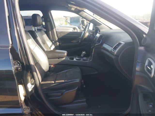 1C4RJFAG8MC567208 Jeep Grand Cherokee Laredo X 4x4