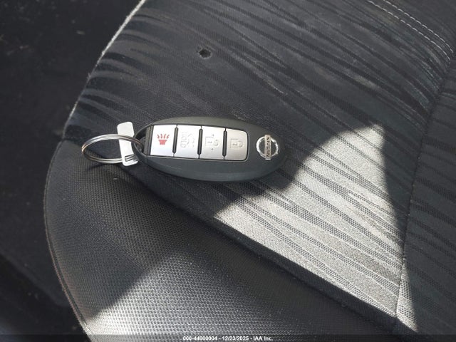 3N1AB7AP0JY307777 Nissan SENTRA SV