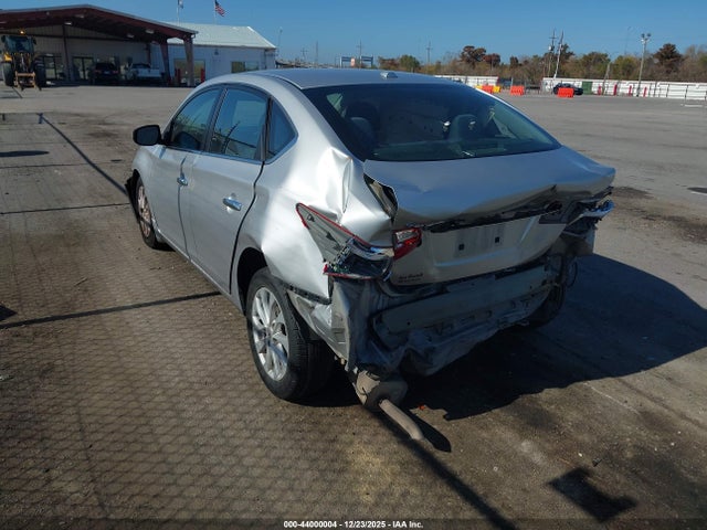 3N1AB7AP0JY307777 Nissan SENTRA SV