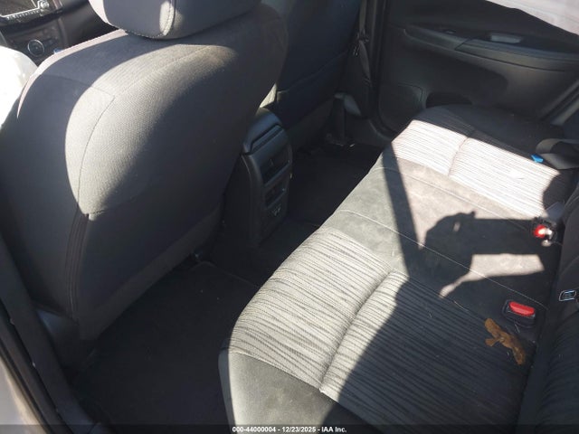 3N1AB7AP0JY307777 Nissan SENTRA SV