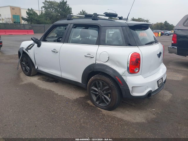 2012 MINI COOPER S COUNTRYMAN WMWZC3C58CWL85555 Photo 2