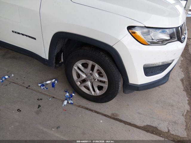 2019 JEEP COMPASS 3C4NJCAB9KT613535 Photo 5