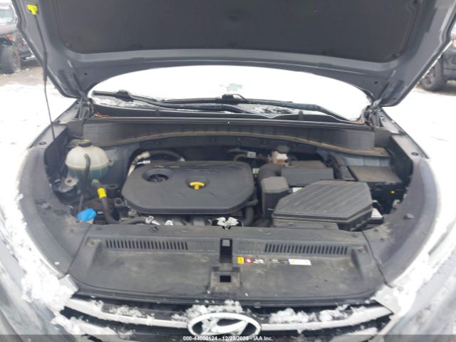 2018 HYUNDAI TUCSON KM8J3CA49JU729831 Photo 9