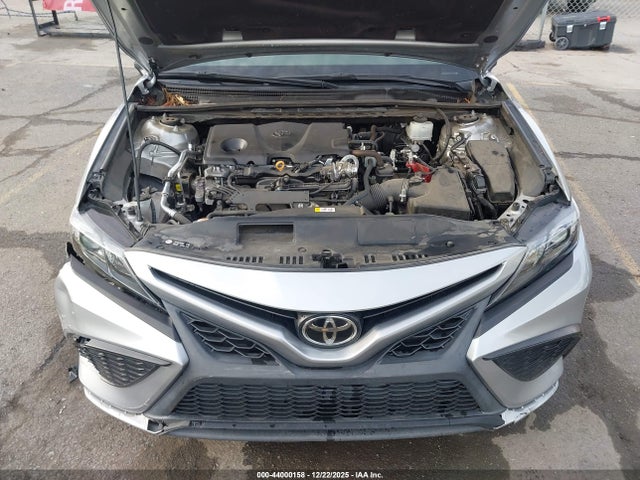 4T1G11AK3NU645755 Toyota CAMRY SE