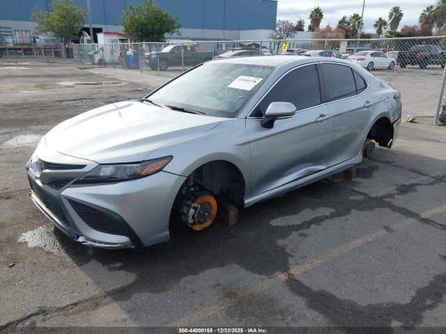 4T1G11AK3NU645755 Toyota CAMRY SE