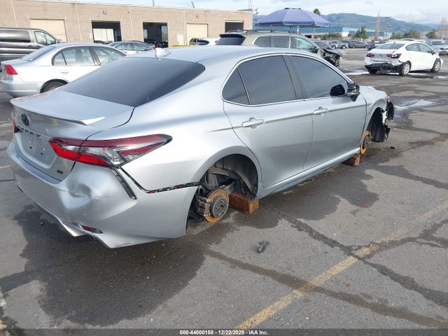 4T1G11AK3NU645755 Toyota CAMRY SE