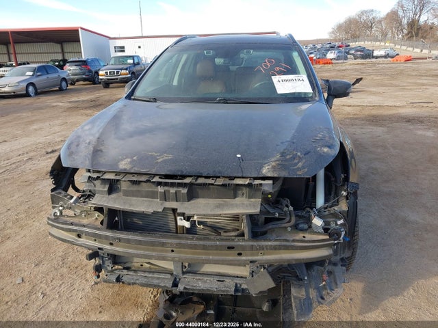 4S4BSETCXH3255492 Subaru Outback 3.6r Touring