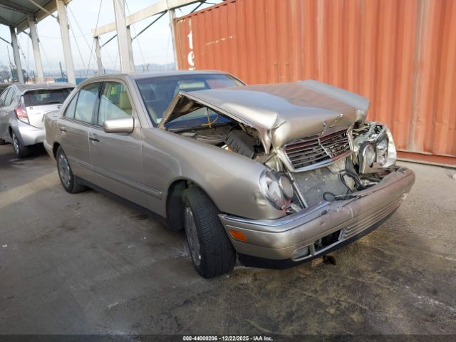 1999 MERCEDES-BENZ E 320 WDBJF65H4XA882958