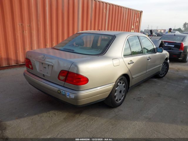 1999 MERCEDES-BENZ E 320 WDBJF65H4XA882958 Photo 3