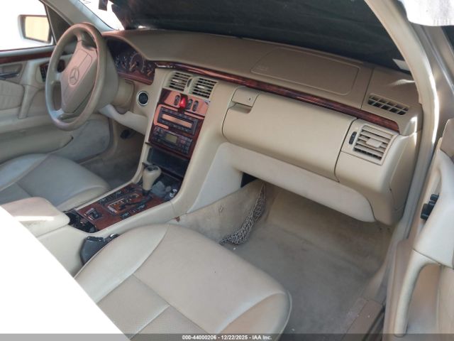 1999 MERCEDES-BENZ E 320 WDBJF65H4XA882958 Photo 4