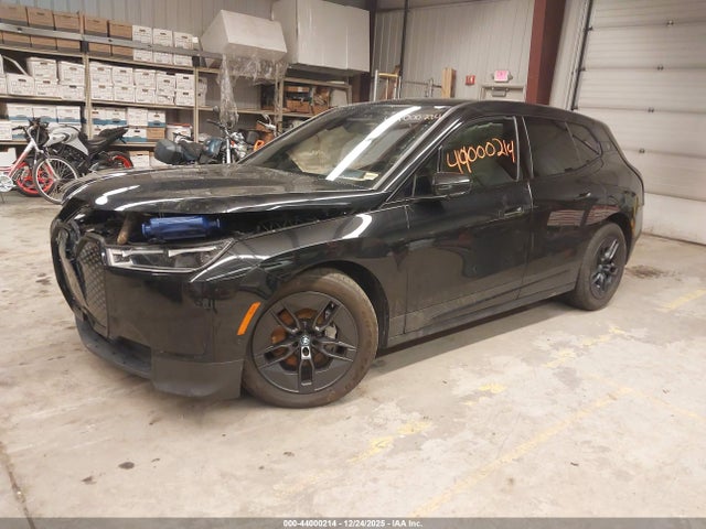 2025 BMW IX WB523CF0XSCS21451 Photo 1