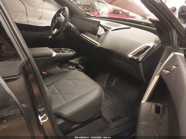 2025 BMW IX WB523CF0XSCS21451 Photo 4