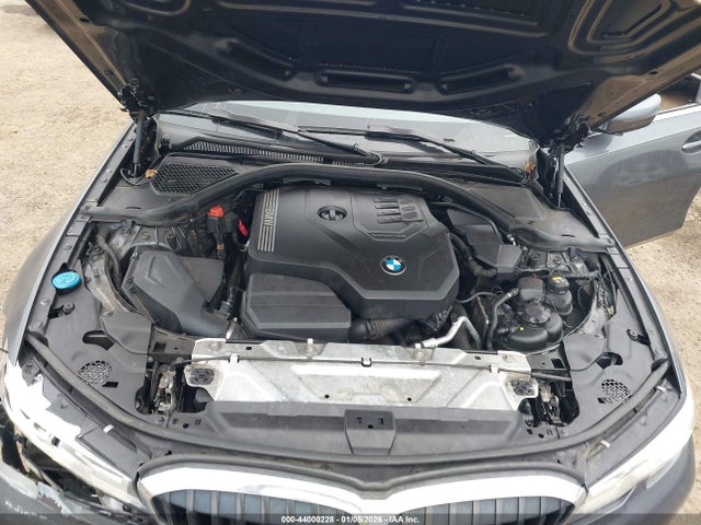 44000228 :رقم المزاد ، 3MW5R1J0XL8B04647 vin ، 2020 Bmw 330i مزاد بيع