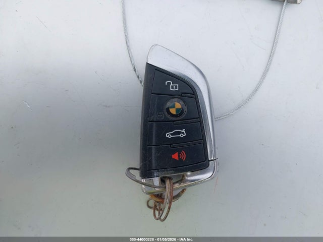 44000228 :رقم المزاد ، 3MW5R1J0XL8B04647 vin ، 2020 Bmw 330i مزاد بيع
